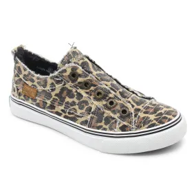 Blowfish Malibu Womens Play Slip On Comfort Sneaker Shoe Natural City Kitty Canvas