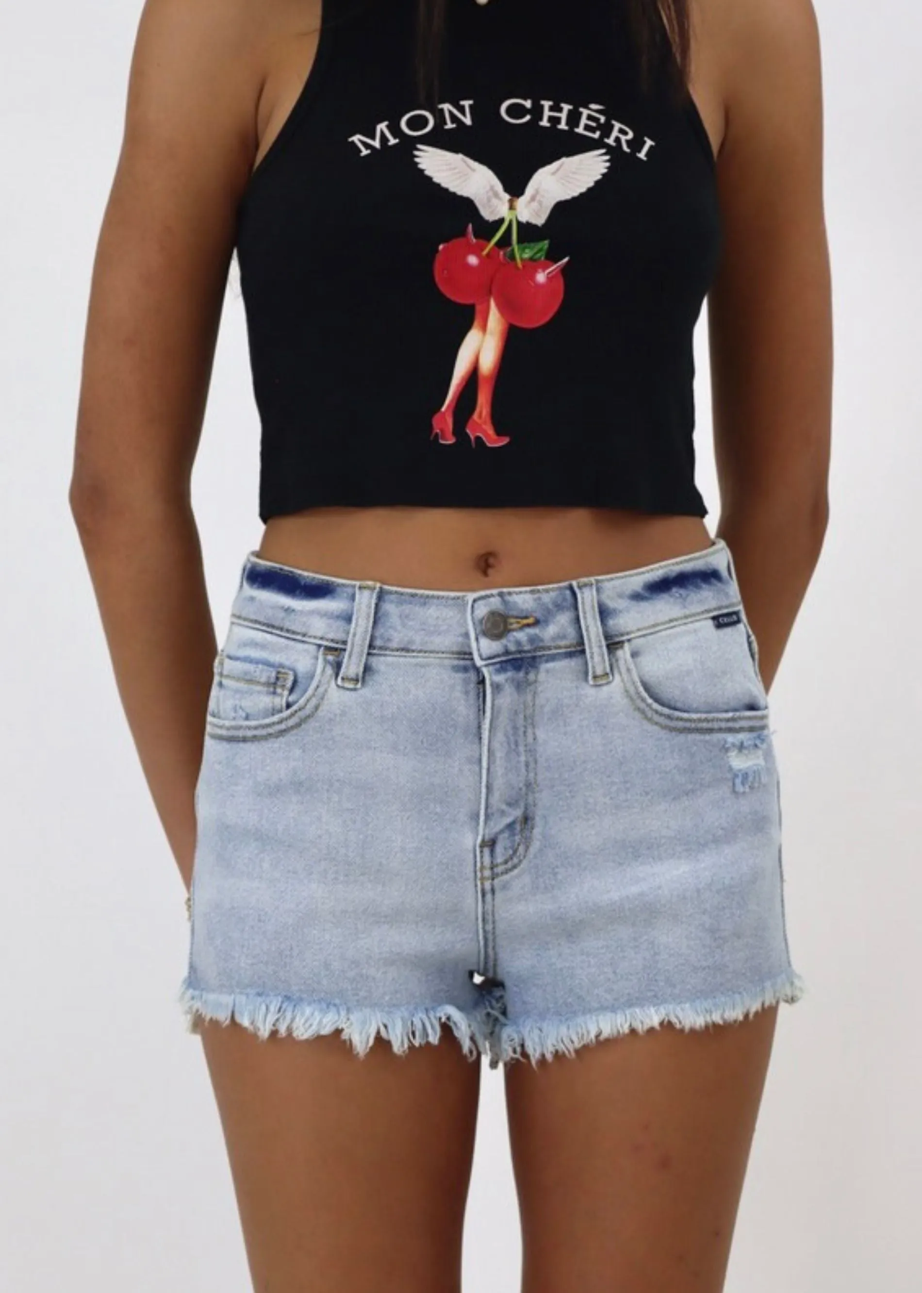 Borderline Denim Shorts ★ Light Wash