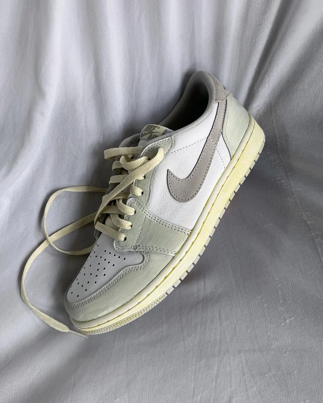 Classical  Light Cyan Gray White Custom Air Force 1