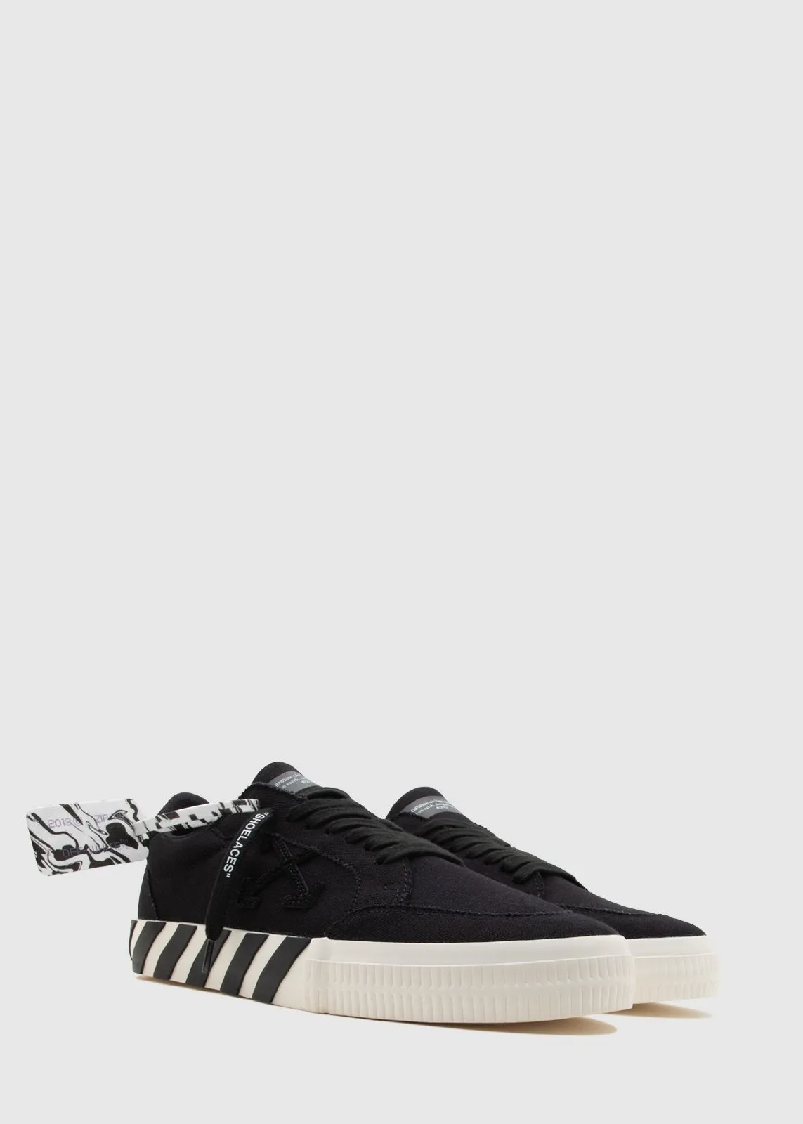 OFF-WHITE: LOW VULCANIZED SNEAKERS [BLACK]