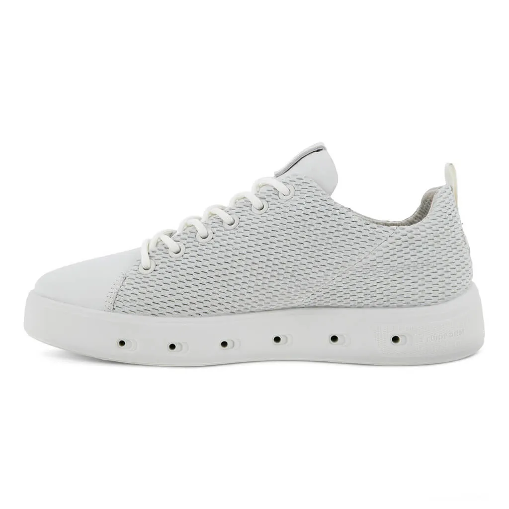 Street 720 - White